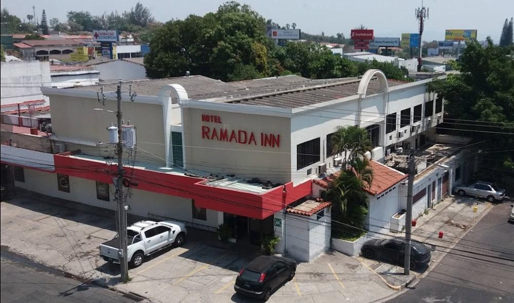 Hotel Ramada Inn Сан Салвадор Екстериор снимка