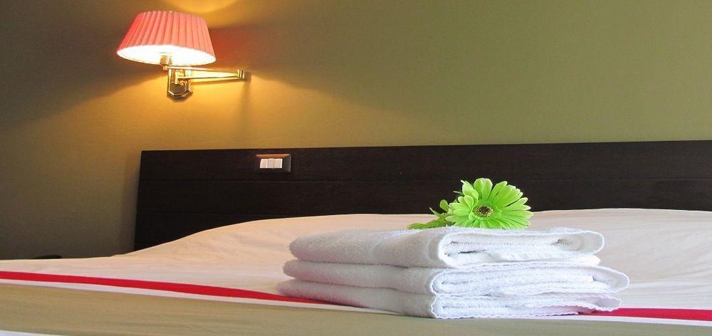 Hotel Ramada Inn Сан Салвадор Екстериор снимка