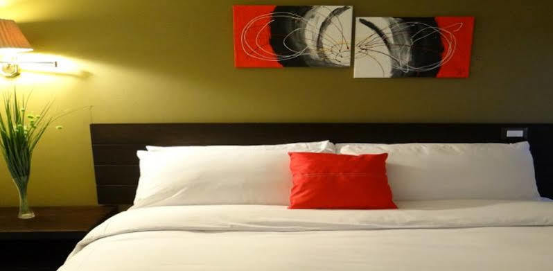 Hotel Ramada Inn Сан Салвадор Екстериор снимка