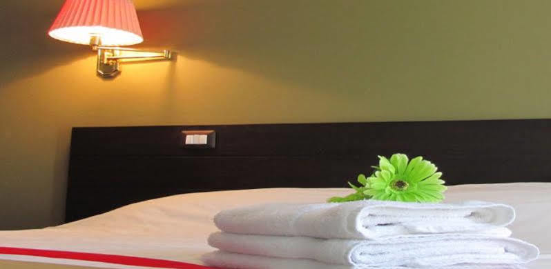 Hotel Ramada Inn Сан Салвадор Екстериор снимка