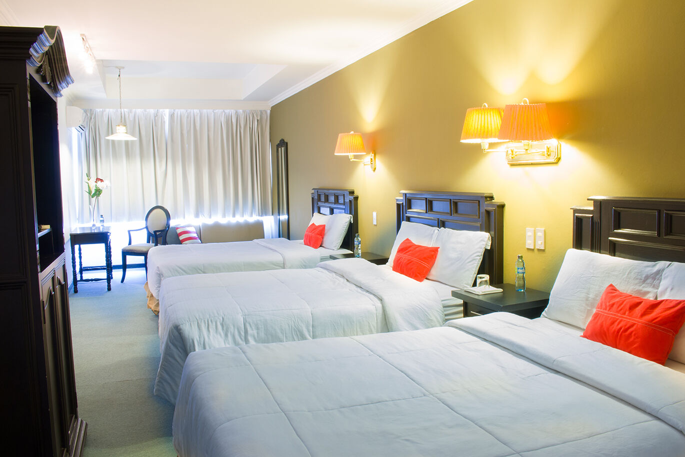 Hotel Ramada Inn Сан Салвадор Екстериор снимка